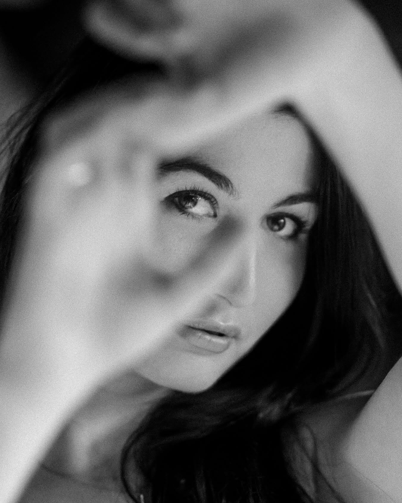 Portrait noir et blanc de ViBe Rouvet